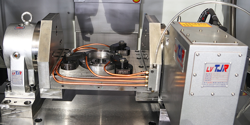  加工中的三軸四軸五軸有什么區(qū)別？